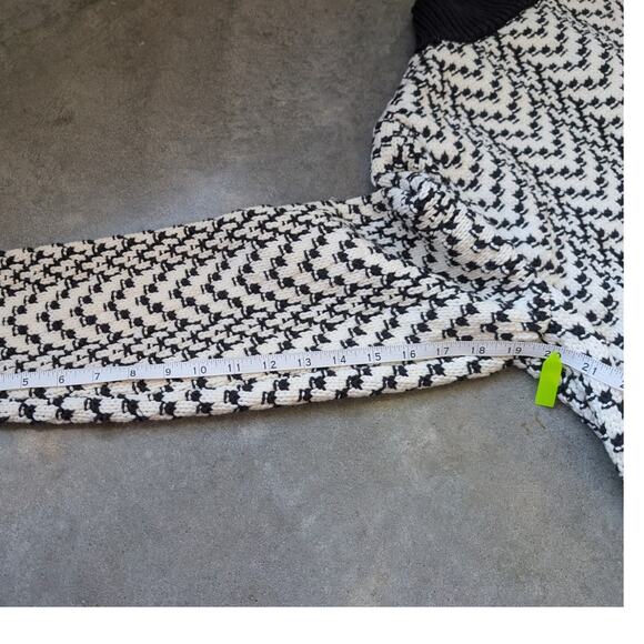 FOXCROFT Chunky Knit Jacket Cardigan Women's Size Large Button Up Quiet Luxury - Picture 13 of 13